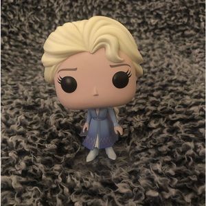 SOLD: Elsa pop